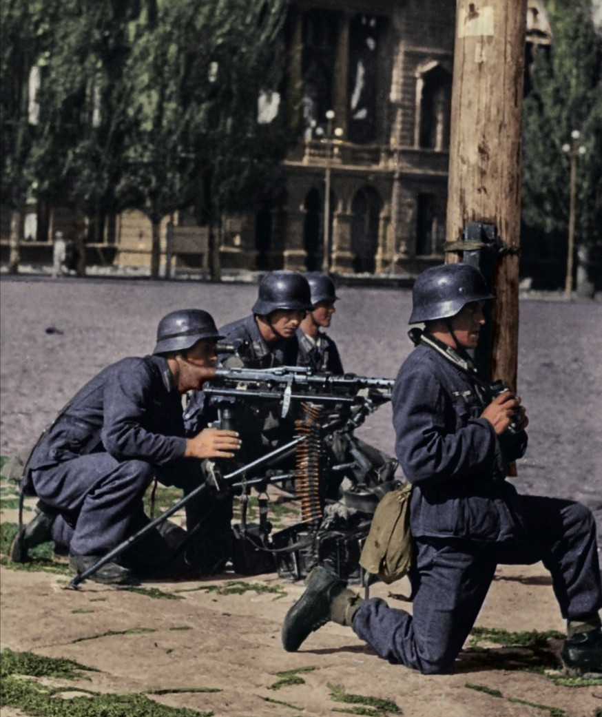 精选一组二战彩色高清照片被苏军俘虏的德国士兵