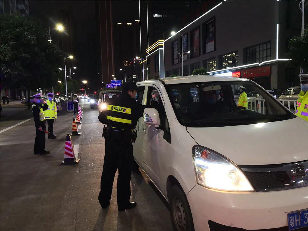 肇庆主要交通路口和重要路段查车
