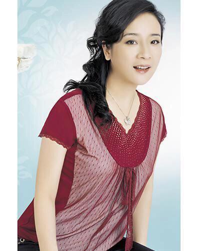 演员陈小艺最美的照片端庄秀丽精湛的演技也堪称完美