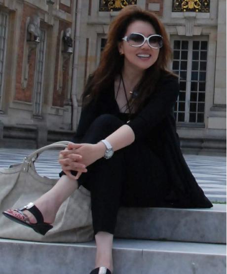 再次得到方静的消息时,被爆出因胃癌转肝癌在台湾病逝,年仅44岁的方静