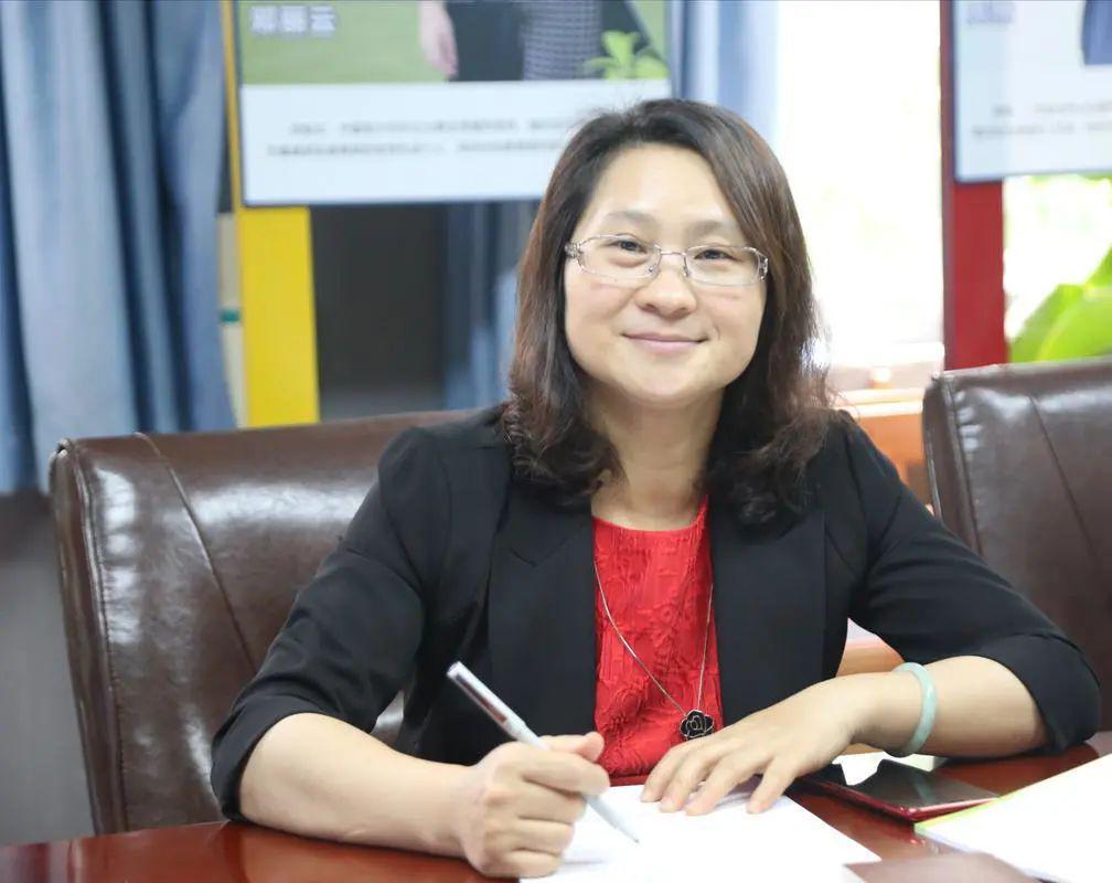 黄志红,广东省教育研究院基础教育研究室副主任,研究员,博士来源