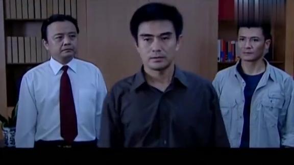 罪域周洪宇秘密逮捕了冯大庆逼他提供黑组织兆哥的杀人证据