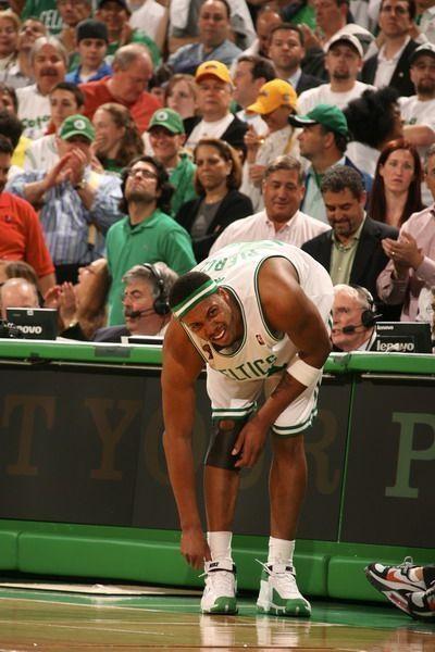 nba球员如果在比赛中闹肚子拉稀怎么办?_皮尔斯