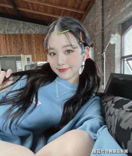 原创邻家女孩vs清纯学妹izone张元英晒清纯自拍大秀玩偶美貌