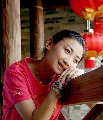 都是奥运冠军,比起郭晶晶,何雯娜在婚姻里做错了什么?