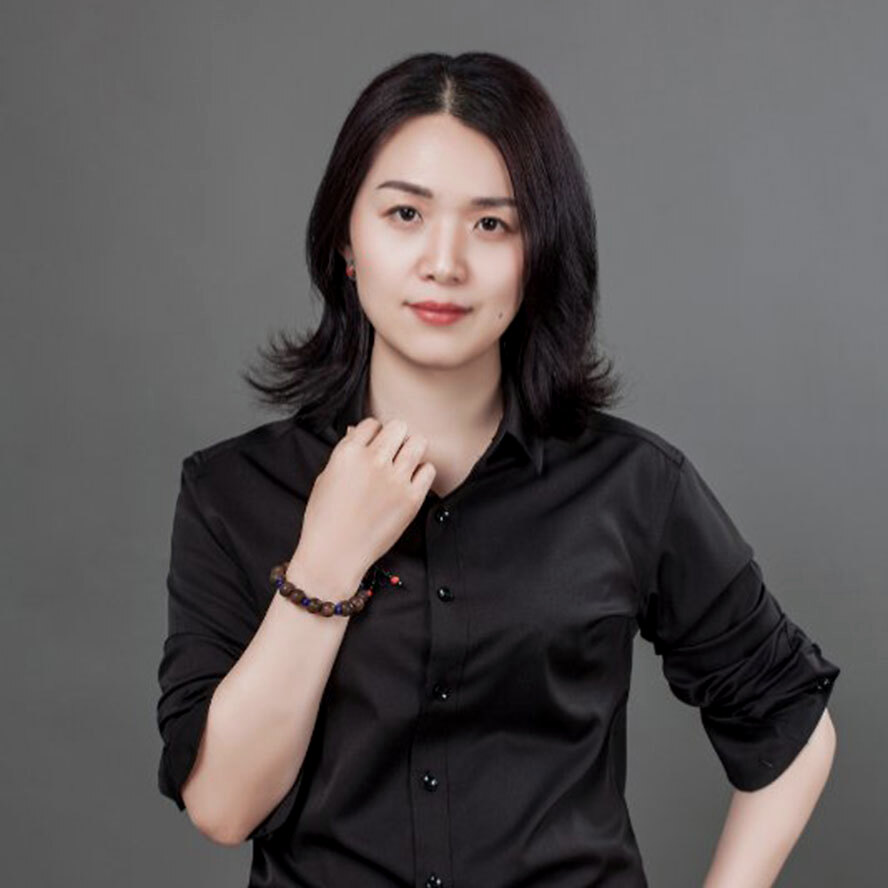 原创美女玉雕大师张秋玲