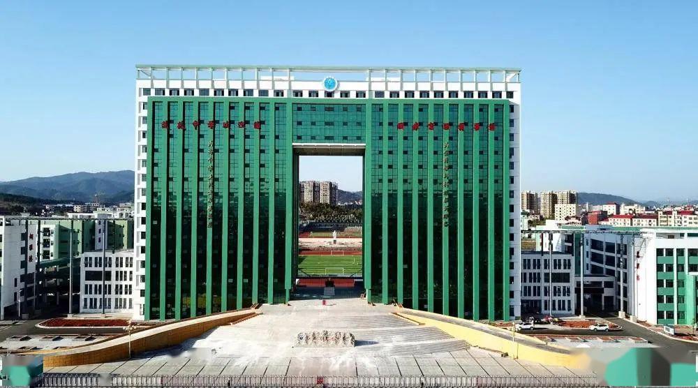 4月7日,莲花高三,初三年级和中等职业学校毕业班学生就要返校复学了.