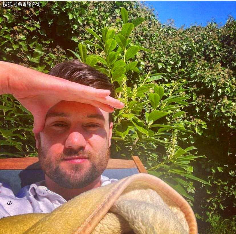 疫情下英国人的新生活747机长开货车店主送外卖