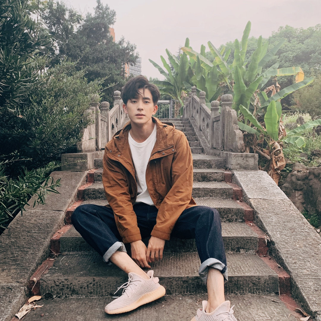 《恋梦空间》,在今年青春校园剧《时光与你都很甜 》中演饰暖男张昊天