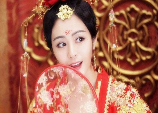 她是李顯的王妃母親是公主婆婆是武皇卻活不到20歲