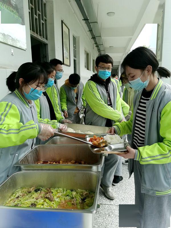 德阳三中六项措施保障开学复课顺利进行