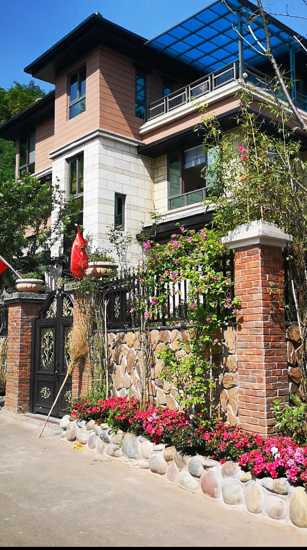 祝贺冯总别墅竣工乔迁