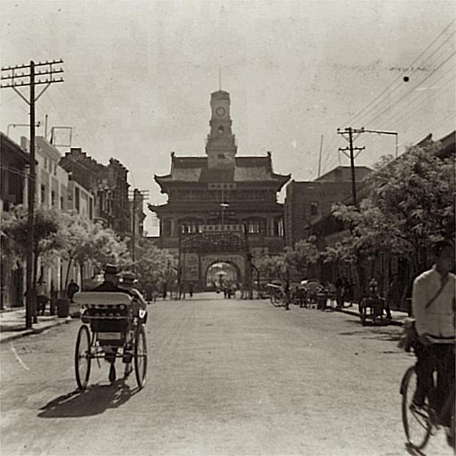 原创河南开封1939年,商铺林立的鼓楼地区,彼时的马道街寺后街