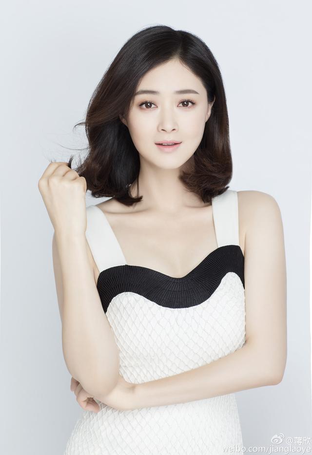 演员蒋欣最美的照片曾经饰演的华妃娘娘令人难忘