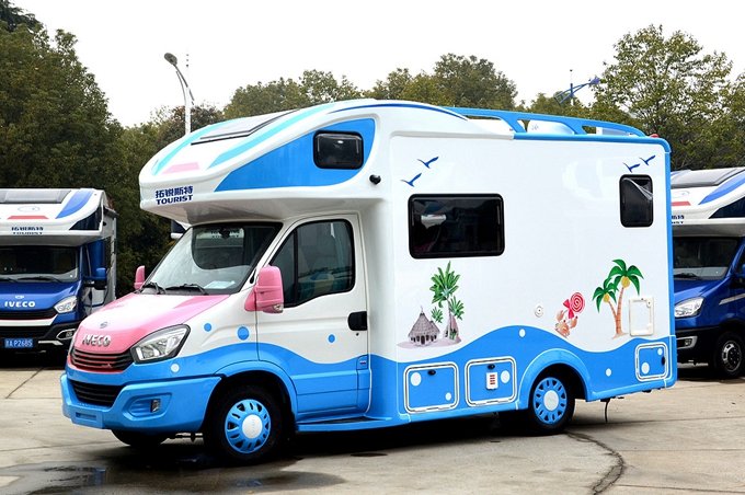 精品冰激凌房车上市2020款拓锐斯特房车售658万