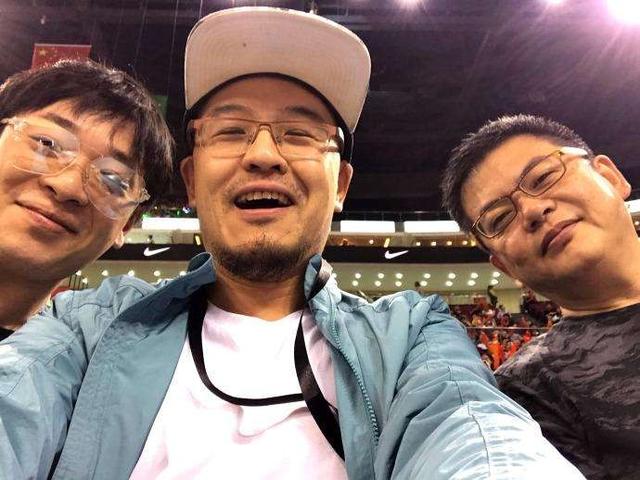 杨毅被足球名记炮轰厚颜无耻没有职业操守苏群也被牵扯进来