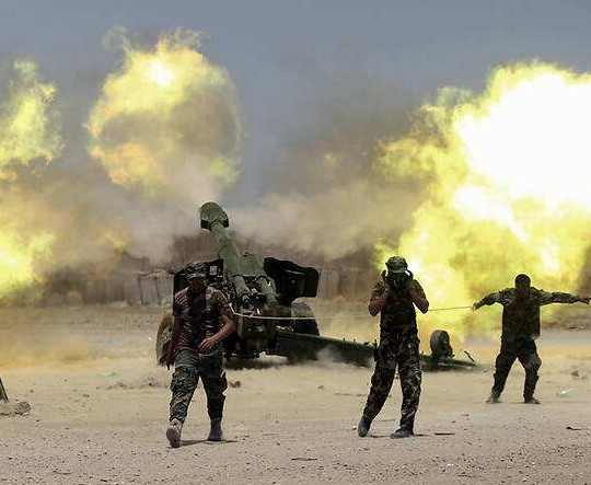 反美武装誓言报复,大批火箭弹冲向美军