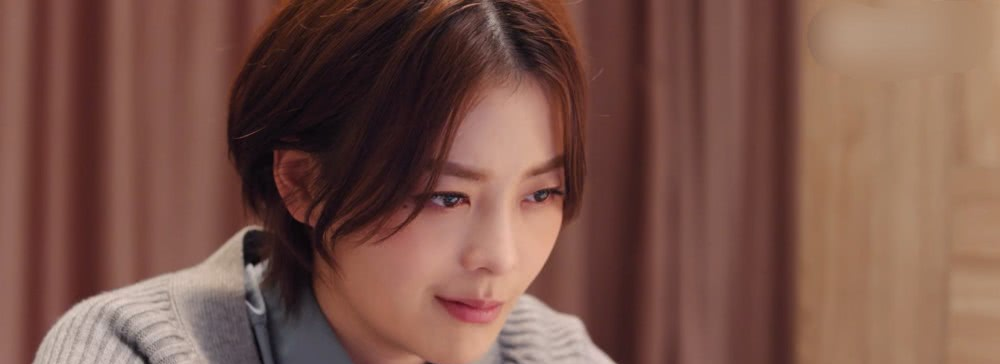 与之合作的女主廖朵朵饰演者王玥兮也大获赞赏,这