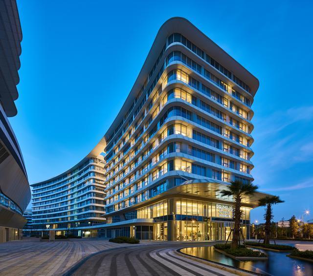 李现景甜陈晓张翰黄轩和佟丽娅都住上海虹桥绿地铂瑞酒店