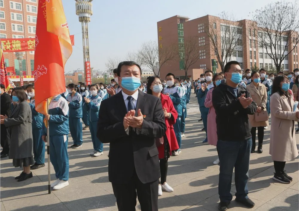 朔城区一中校服图片