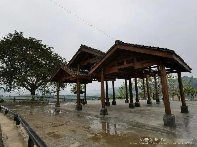 踏青好去处最美桥亭村