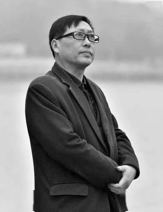 陈德贵i行路时恐为大鸟所害