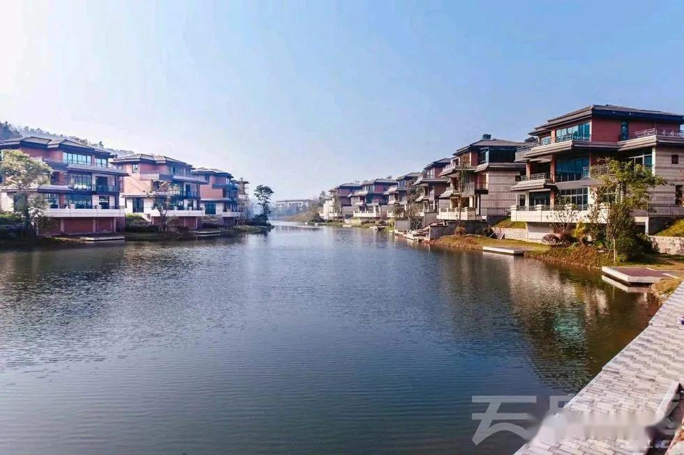 祝贺冯总别墅竣工乔迁