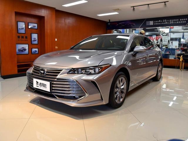 0l的5米大车,不到20万起的亚洲龙,动力够用吗?