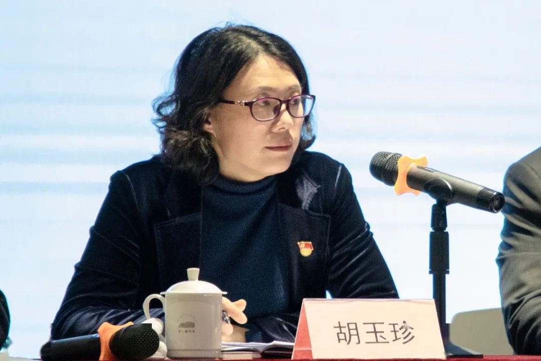 破除中梗阻提升软环境区文广旅体育局召开专项工作动