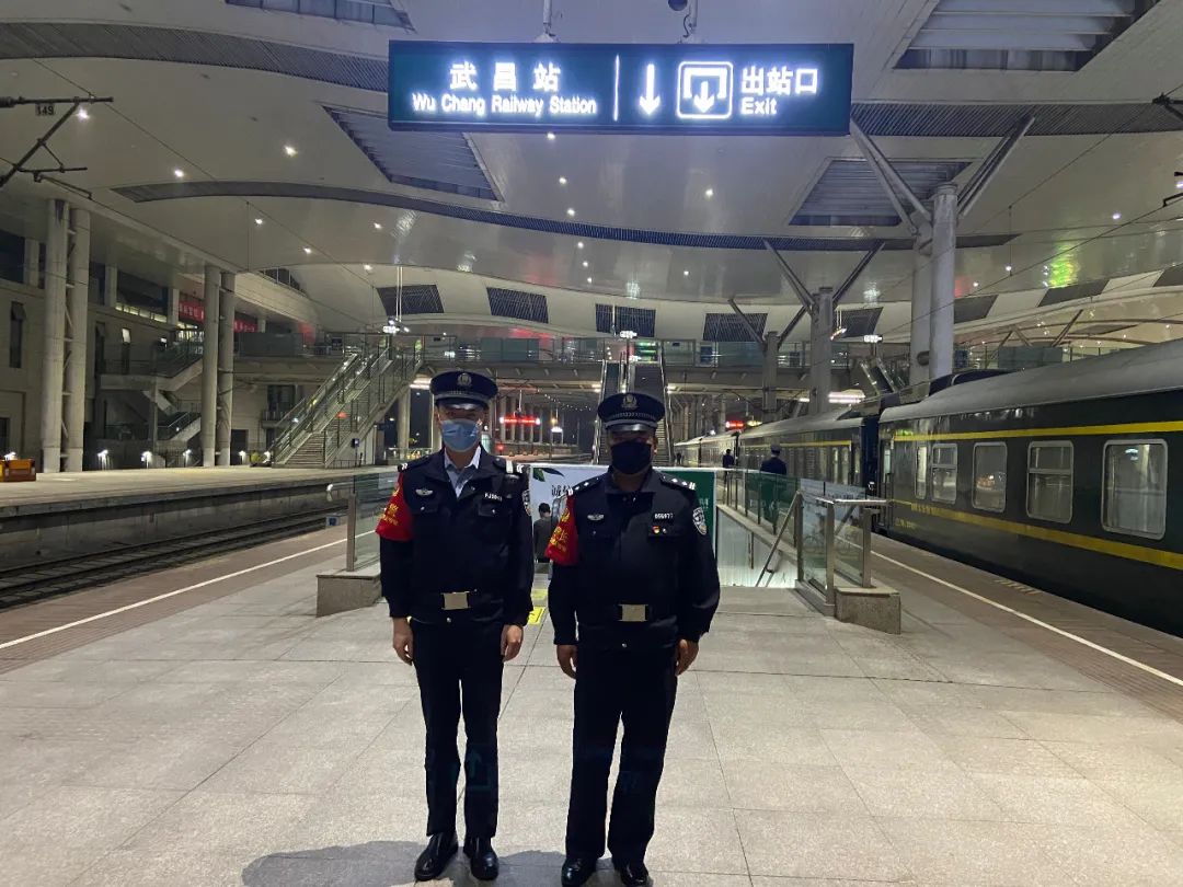 武汉重启洛阳处乘警支队毫不松懈抓好离汉列车疫情防控工作
