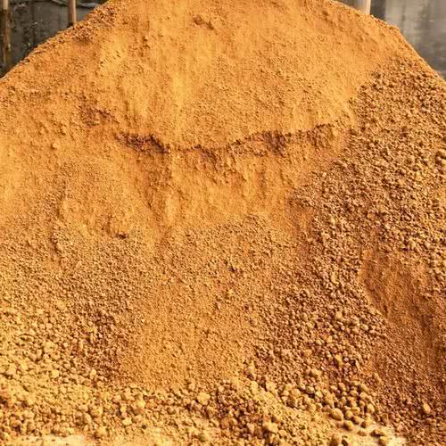 东部的青土和西部的白土便是由于东,西部距离海的远近不同而造成的.