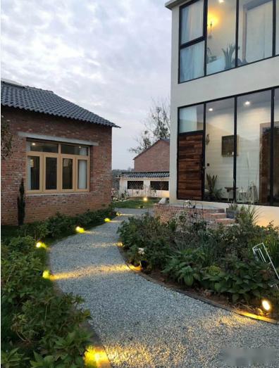 二小区177-5号(汤家家北停车场对面)499元 乡村民宿消费券套餐优惠