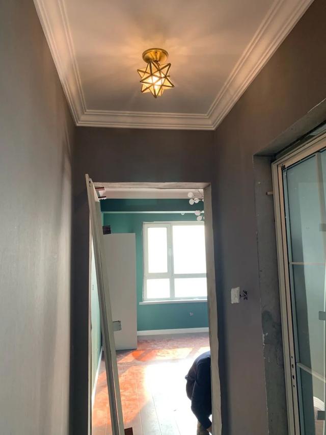 7,线条装饰造型在吊顶里加装