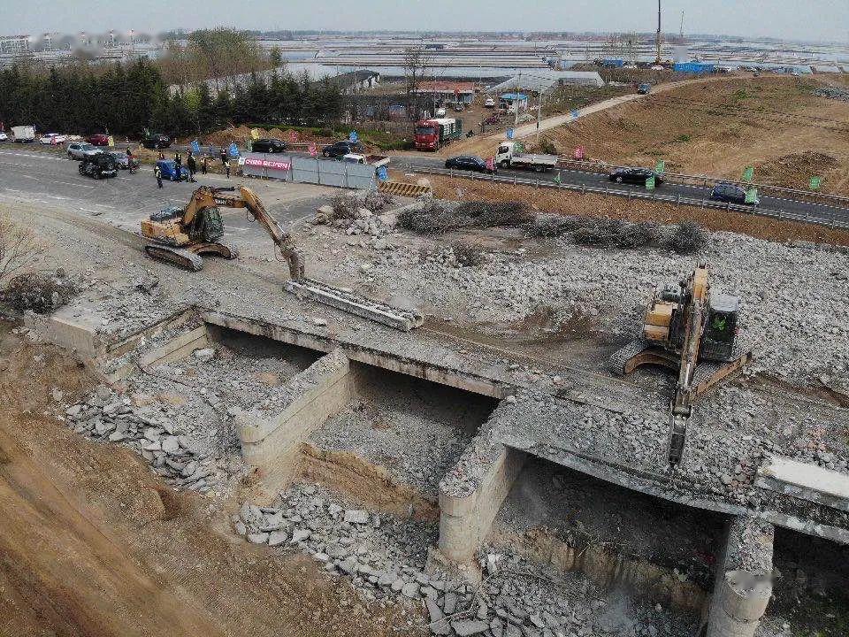 去潍坊注意潍高路丹河桥正在拆除