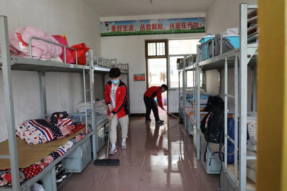 河池各县区8万多名学生返校,加油吧!少年