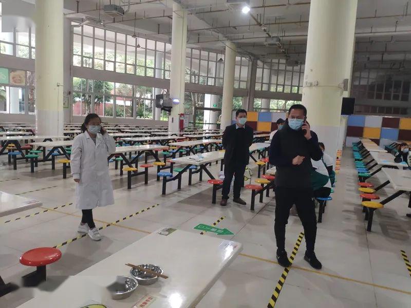 厦门一中举行高中部食堂安全演练