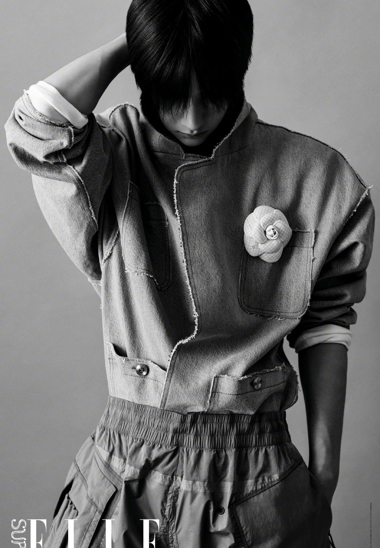 王一博又解锁新杂志,光影交错潮流感十足,酷盖魅力无限_封面