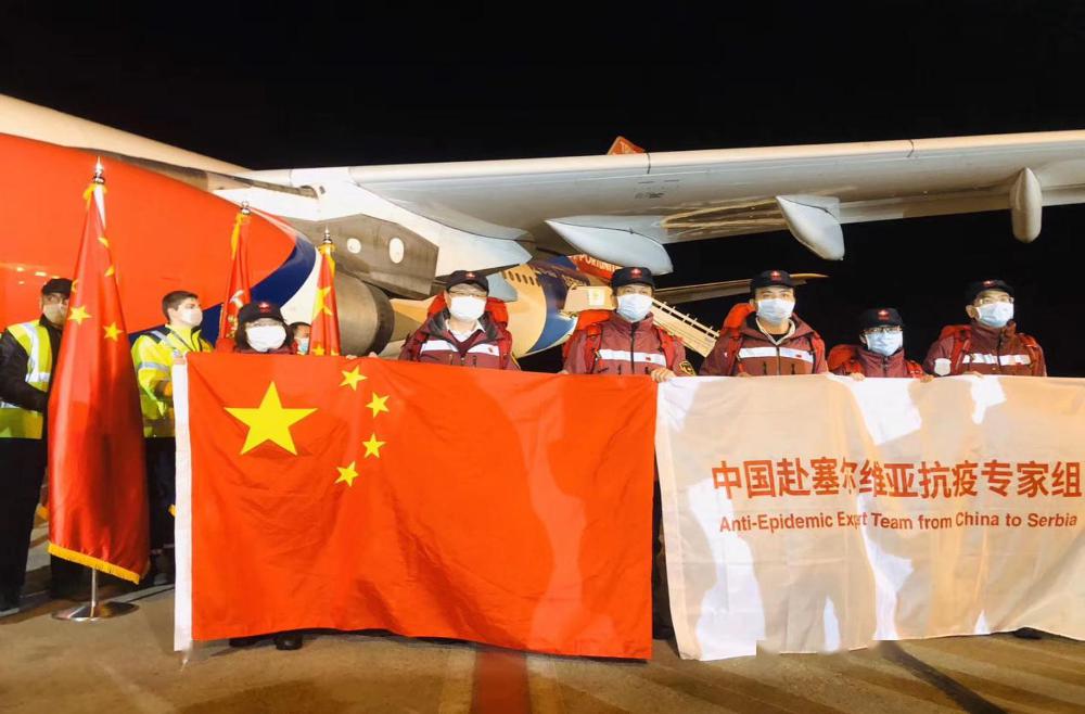 塞尔维亚华人:中国援助队到了以后,邻居们居然用这种方式表示感谢!