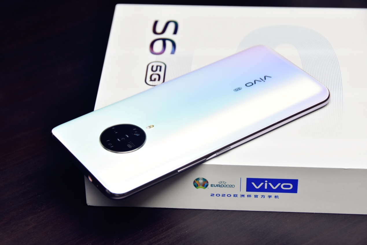 vivos6体验浪漫机身全能摄录拍出更美的你