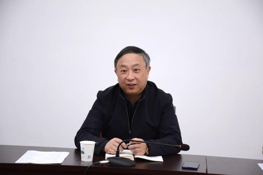 市人大常委会副主任张炳华来我镇调研