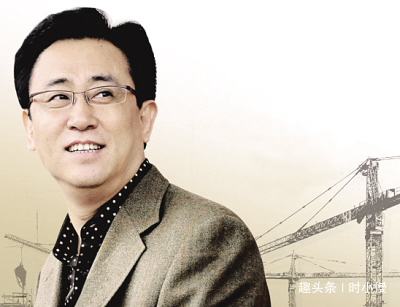 后来许家印向肖碧文提议,与之前工作过的舞阳钢铁厂合作,还有去广州