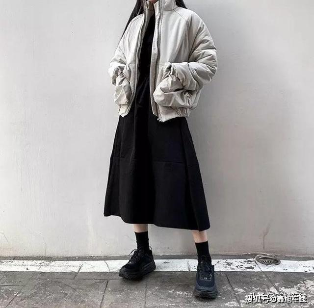 短上衣高腰下装2020经典搭配双倍显高时髦