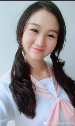 梦泪女友大号曝光,"富婆号"吊打男友!网友:不愧是梦嫂!_游戏