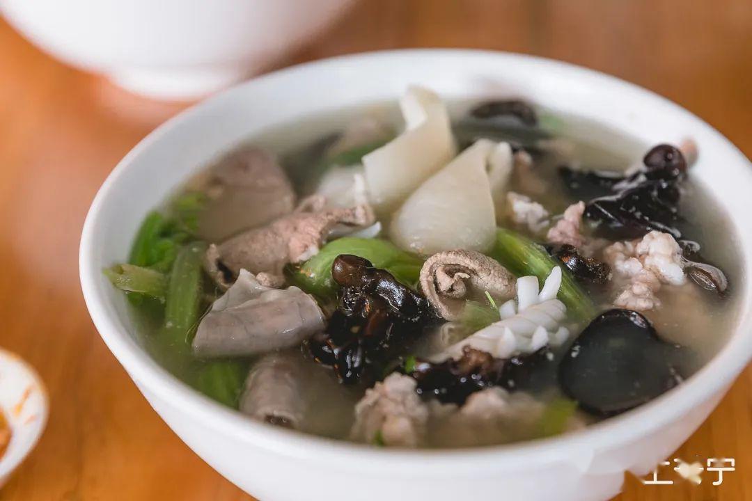 想吃要趁早开在果陇村里的粿汁店一份2碗吃到撑