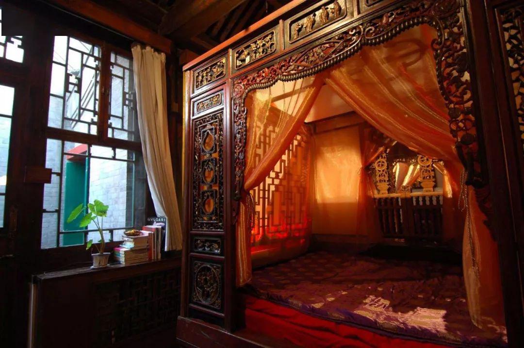 红木床能甩进口床几条街不信你看