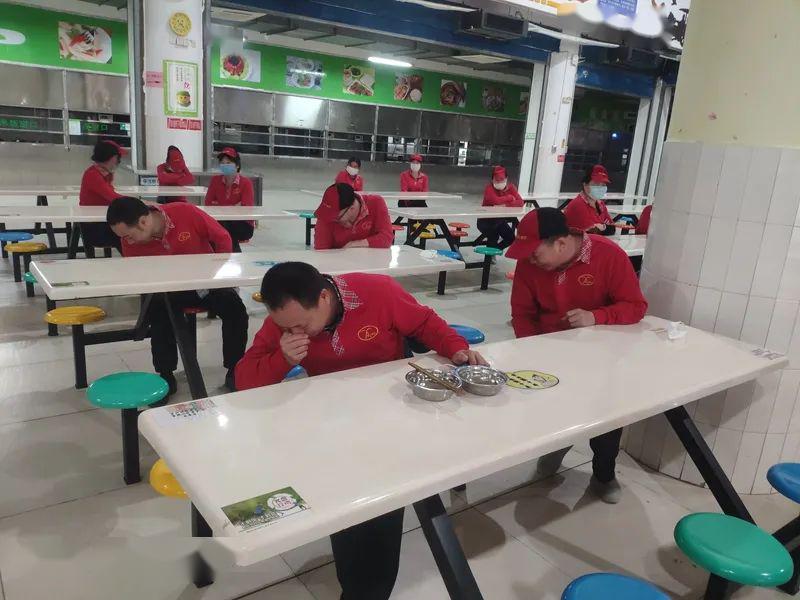 厦门一中举行高中部食堂安全演练