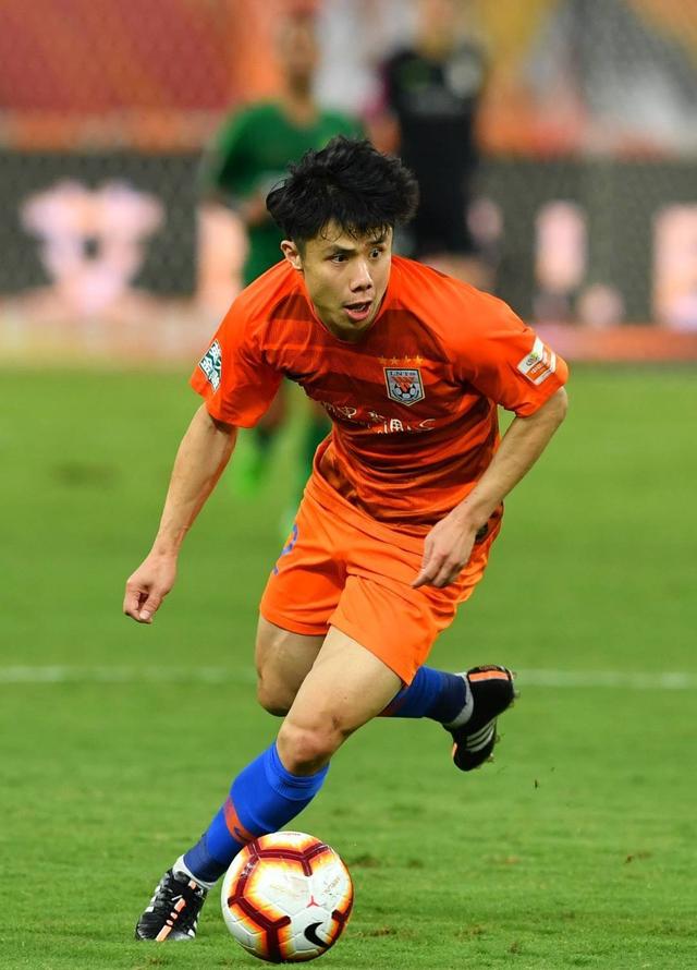 蒿俊闵与母校感情至深,鲁能阵容日趋齐整