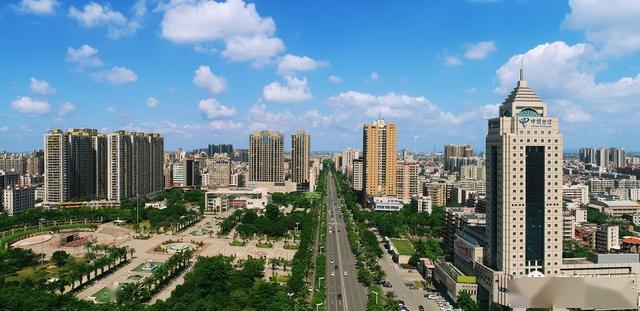 用一波海量美图,来揭秘正在偷偷变美的茂名_城市