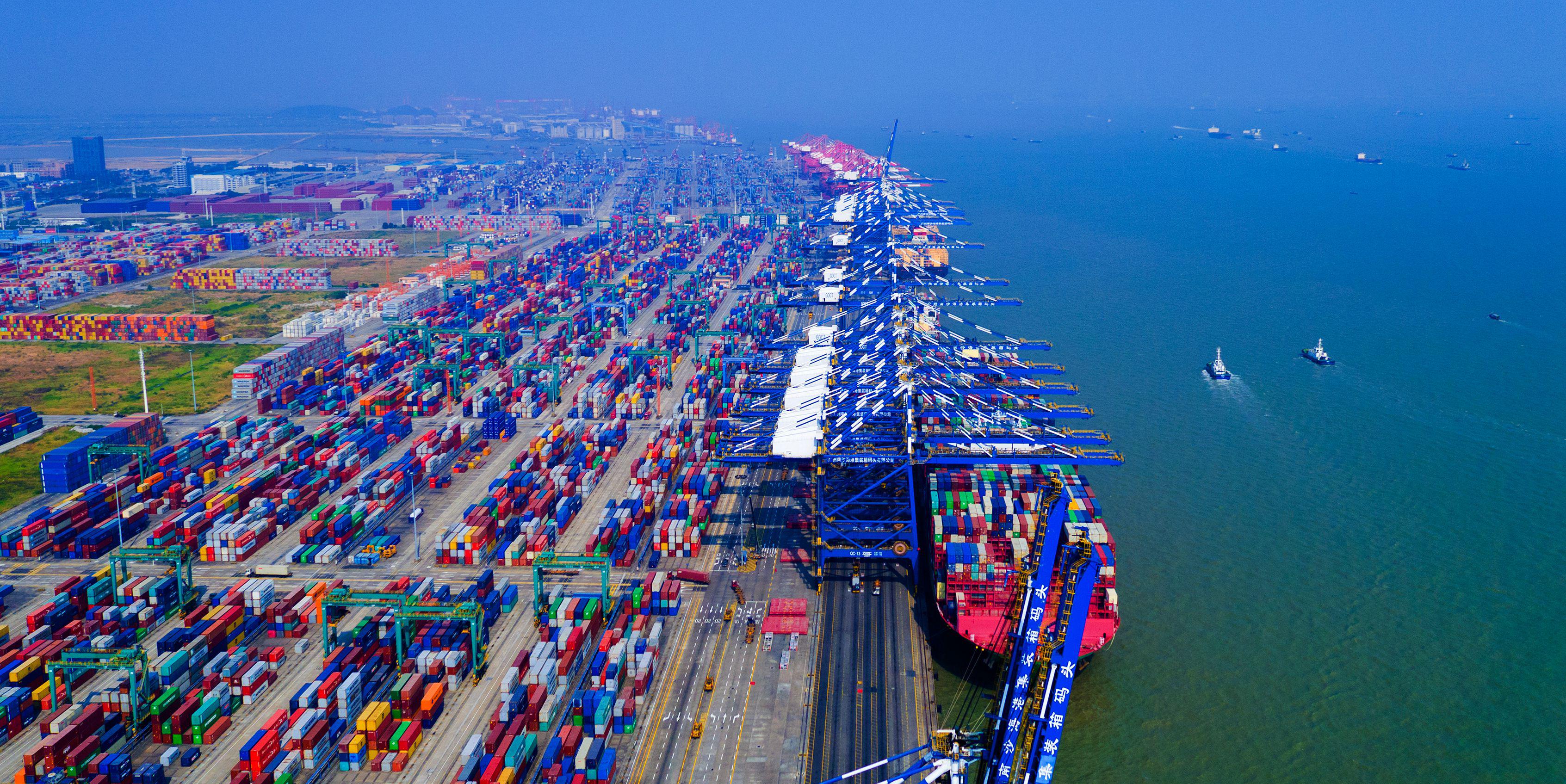 广州港深水航道拓宽工程最后82公里正式开工