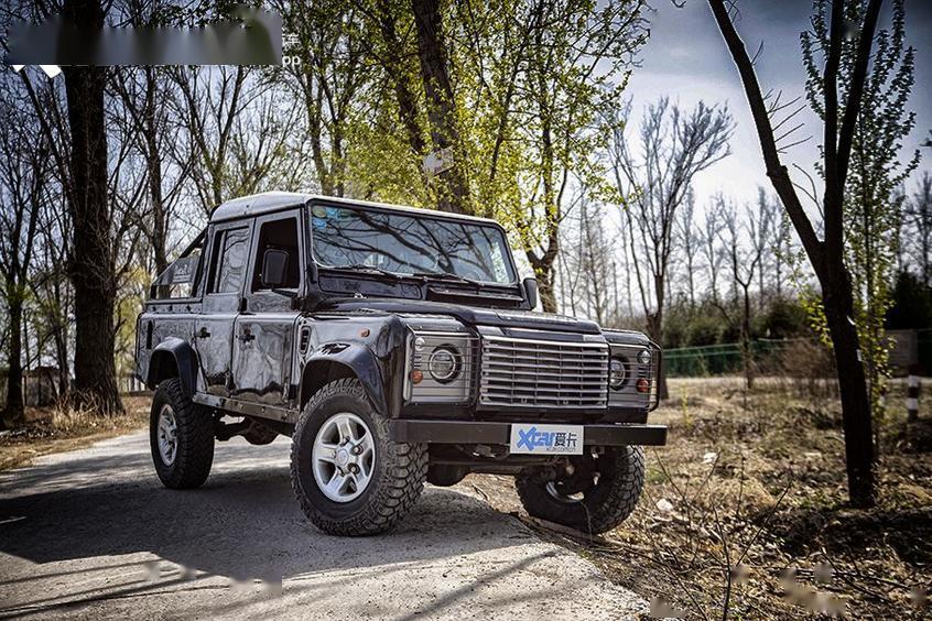 虽修遍天下名车但心中独藏老爷车路虎卫士让他着迷